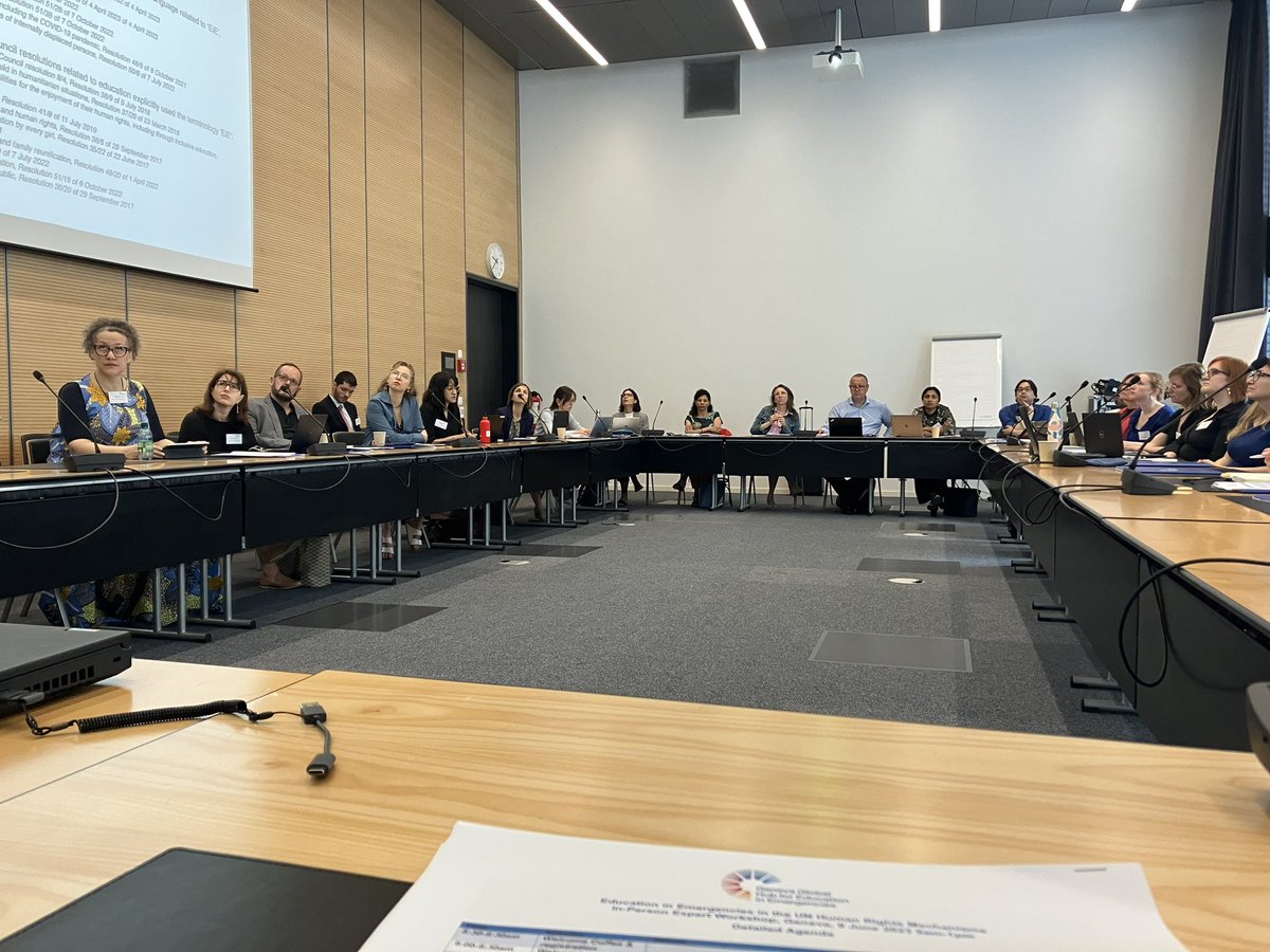 Wonderful to see so many colleagues coming together to jointly reflect on how to further use #HumanRights mechanisms for #EducationinEmergencies! 🙌