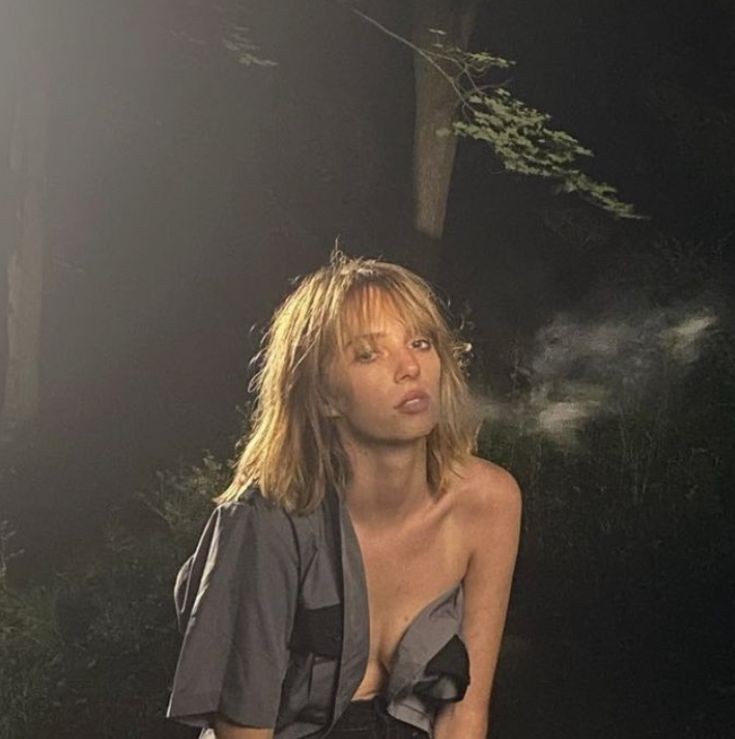 crierswhhore's tweet image. you really don't HAVE to lie to yourself like that..