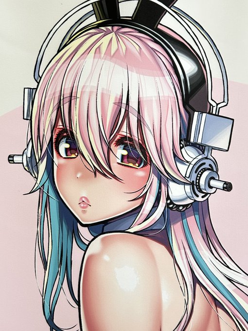 バニーガール姿のそに子とぽちゃ子のイラストをそれぞれB2タペストリーとしてグッズ化してもらいました!いい感じに仕上がってます👍 ニトロオンラインストアにてご予約受付中です! #すーぱーそに子 #supersonico #すーぱーぽちゃ子 #superpochaco 