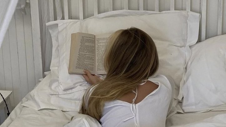 malusokay's tweet photo. lazy days spent reading and drinking coffee <3 https://t.co/aM0D75o7jm