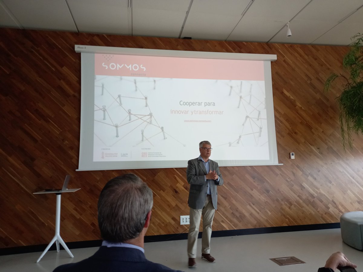 CEEICastellon's tweet image. Bienvenida de @RamonCEEIVLC a la presentación de la plataforma de #colaboración e innovación abierta #SOMMOS_Connecta 

@ceeivalencia @CEEICastellon @ceeielche