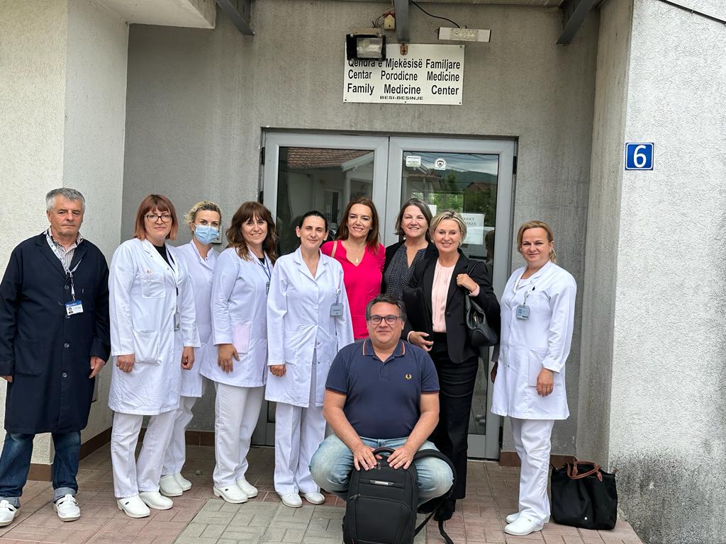 Melitta Jakab tweet media