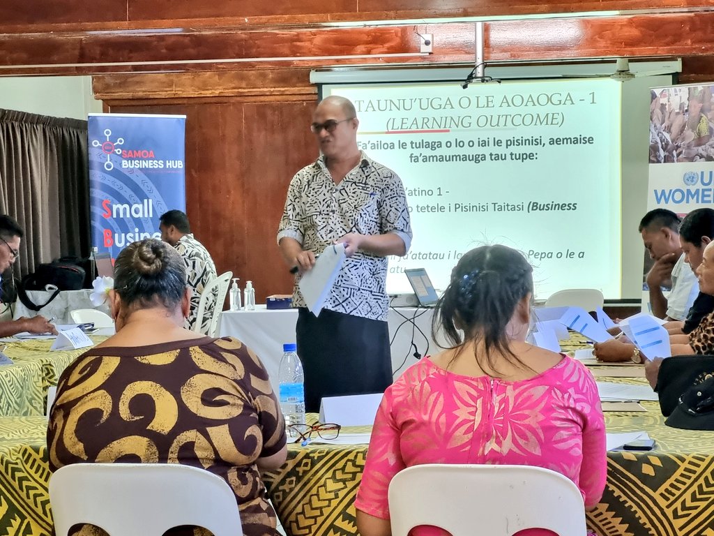 MeleMauala's tweet photo. #Markets4Change training for financial literacy and SME business planning in #Savaii with #MWCSD and #SBH! With guestspeakers from #MCIL #MRC #UTOS. https://t.co/ZAtVYFjir1