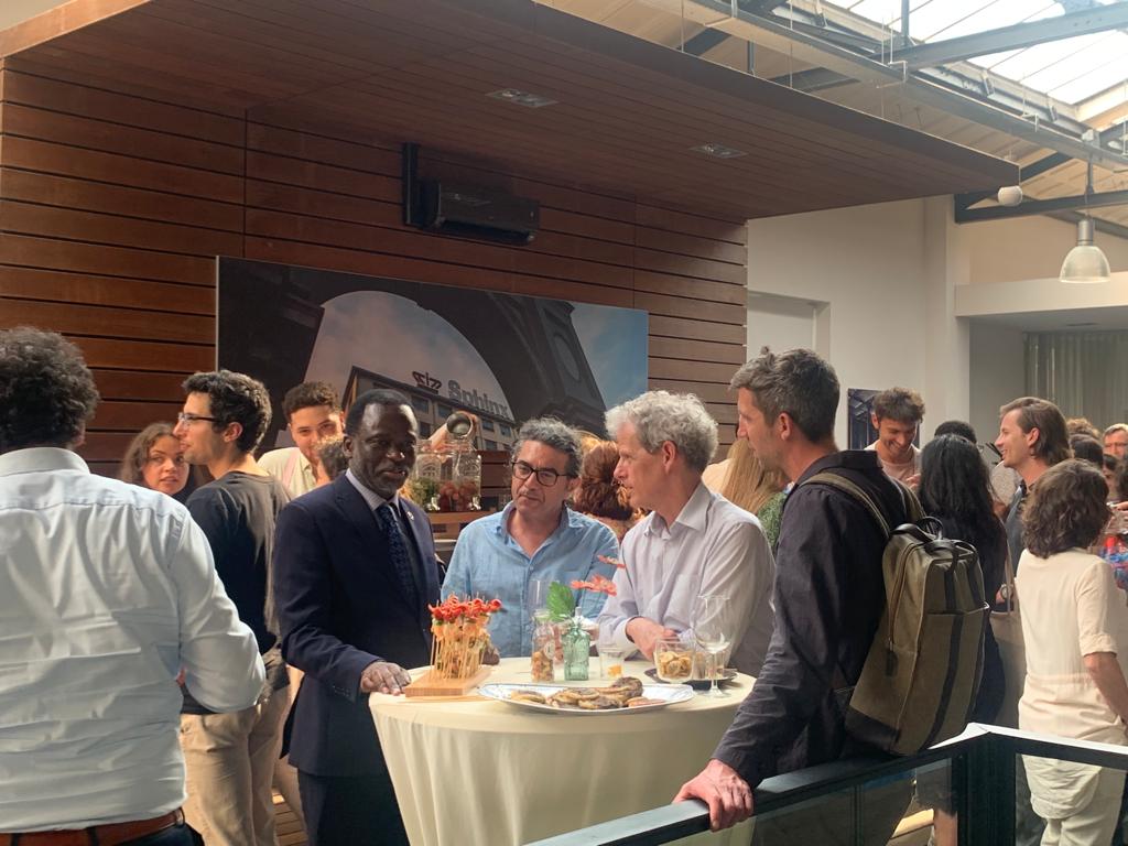 UNUMERIT's tweet photo. We have the honor of hosting our @UNUniversity Rector Tshilidzi Marwala and Int'l Advisory Board here in #Maastricht. Here are scenes so far from an #AI workshop, lunch with Mayor @AnnemariePenn and city Aldermen, and a great event with our students. Welcome @tmarwala! https://t.co/KYYPMvlAuJ