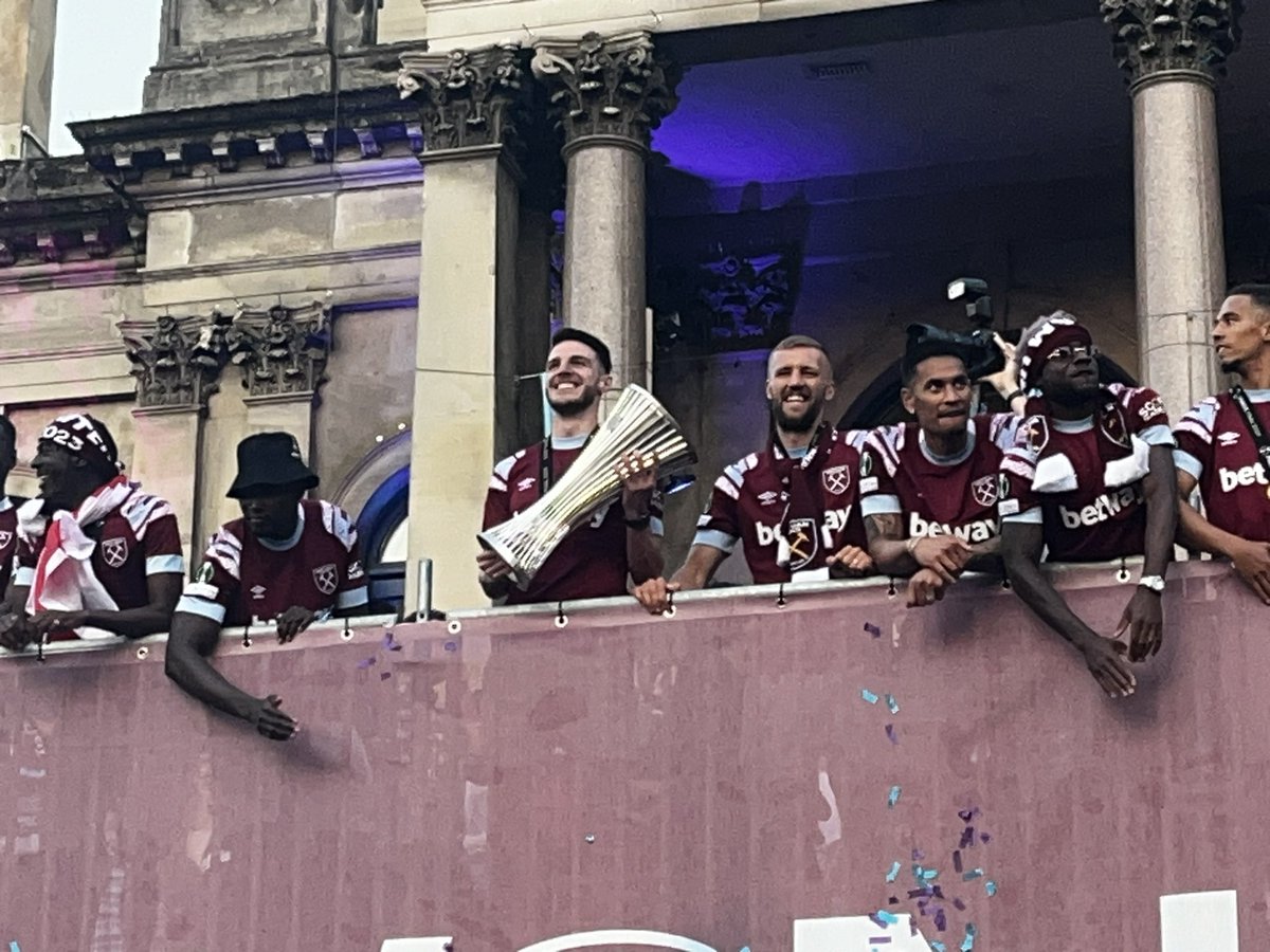 Daniel_Moorey's tweet photo. @WestHam @WHUFC_News @westhamfootball 

What an incredible evening… 

#ChampionsofEurope https://t.co/cCYJW1D7ds