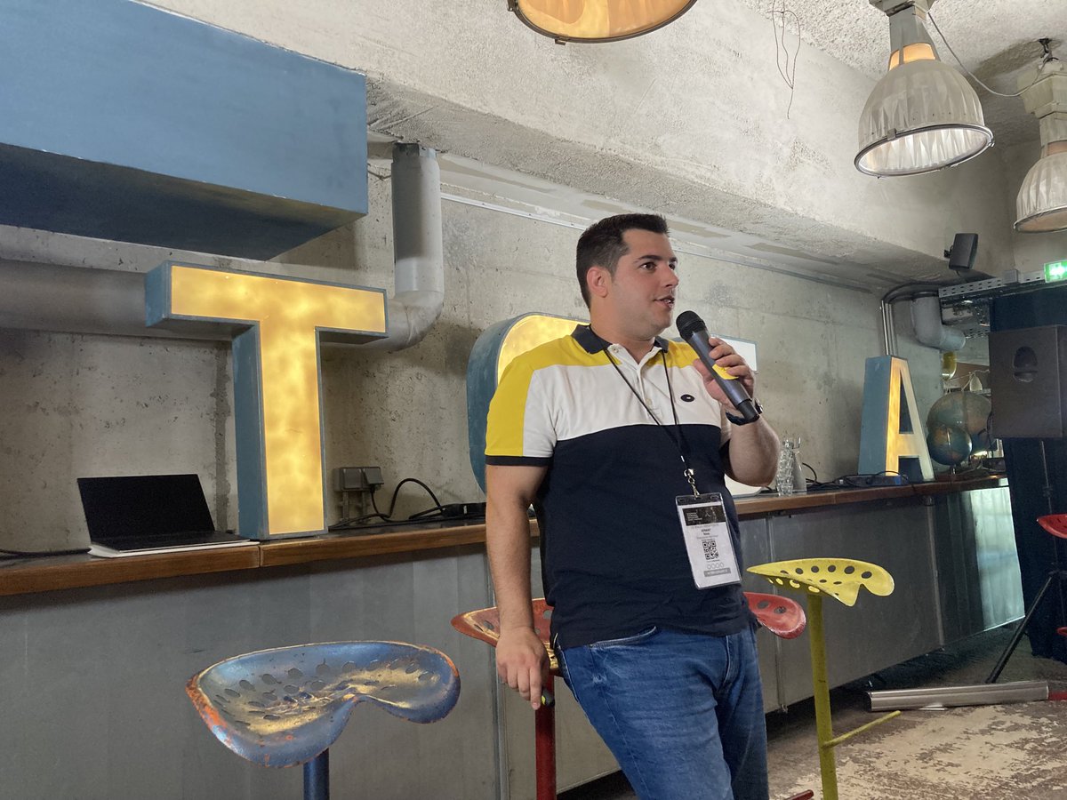 France Université Numérique tweet media