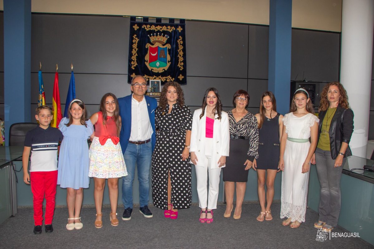 RevistaMasTuria's tweet photo. Benaguasil elige a sus Falleras Mayores y Presidente Infantil para 2024 🌺

https://t.co/OLCwKUa4wo 

#Benaguasil #Campdeturia #Fallas #Valencia @AytoBenaguasil @informerbenagua @BenaguaEmprende @Endavant_CdT @manccampdeturia @LasFallas @Hablardefallas @InfoFallas @JCF_Valencia https://t.co/woTKH1BaD9