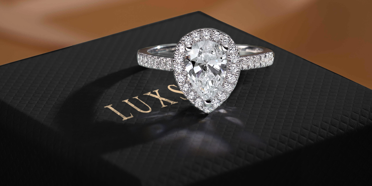Luxsso1's tweet photo. Introducing our enchanting masterpiece, the 1.75CT TDW IGI Lab-Created Pear Desire Ring, crafted to perfection. 🌟

Shop Now🛍https://t.co/nTGuBV3EId

#LabCreatedDiamond #IGICertified #EngagementRing #jewellery https://t.co/EuWJvTq2pI