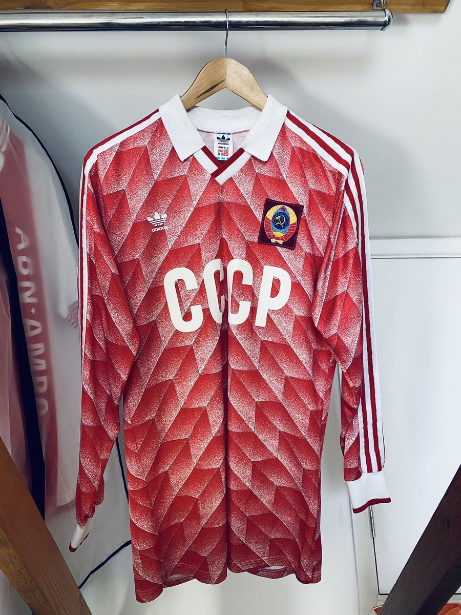 Soviet Union Euro ‘88 shirt.

For me, the best example of the Ipswich template 🔴⚪️