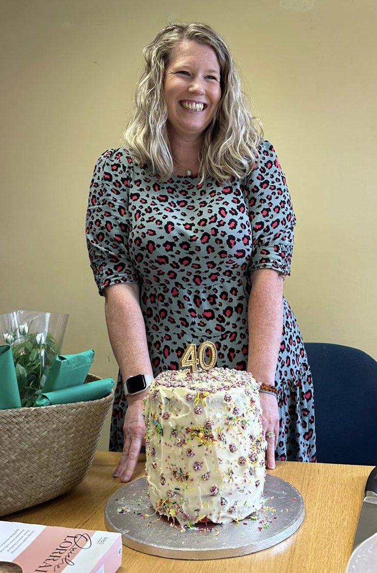 It was my birthday this week and my wonderful colleagues made me feel very special. Helen even made me this delicious (rainbow) cake. Remember that dietitians enjoy cake too! Being a dietitian allows me to join my love of food with helping people! #WeAreDietetics #DW2023