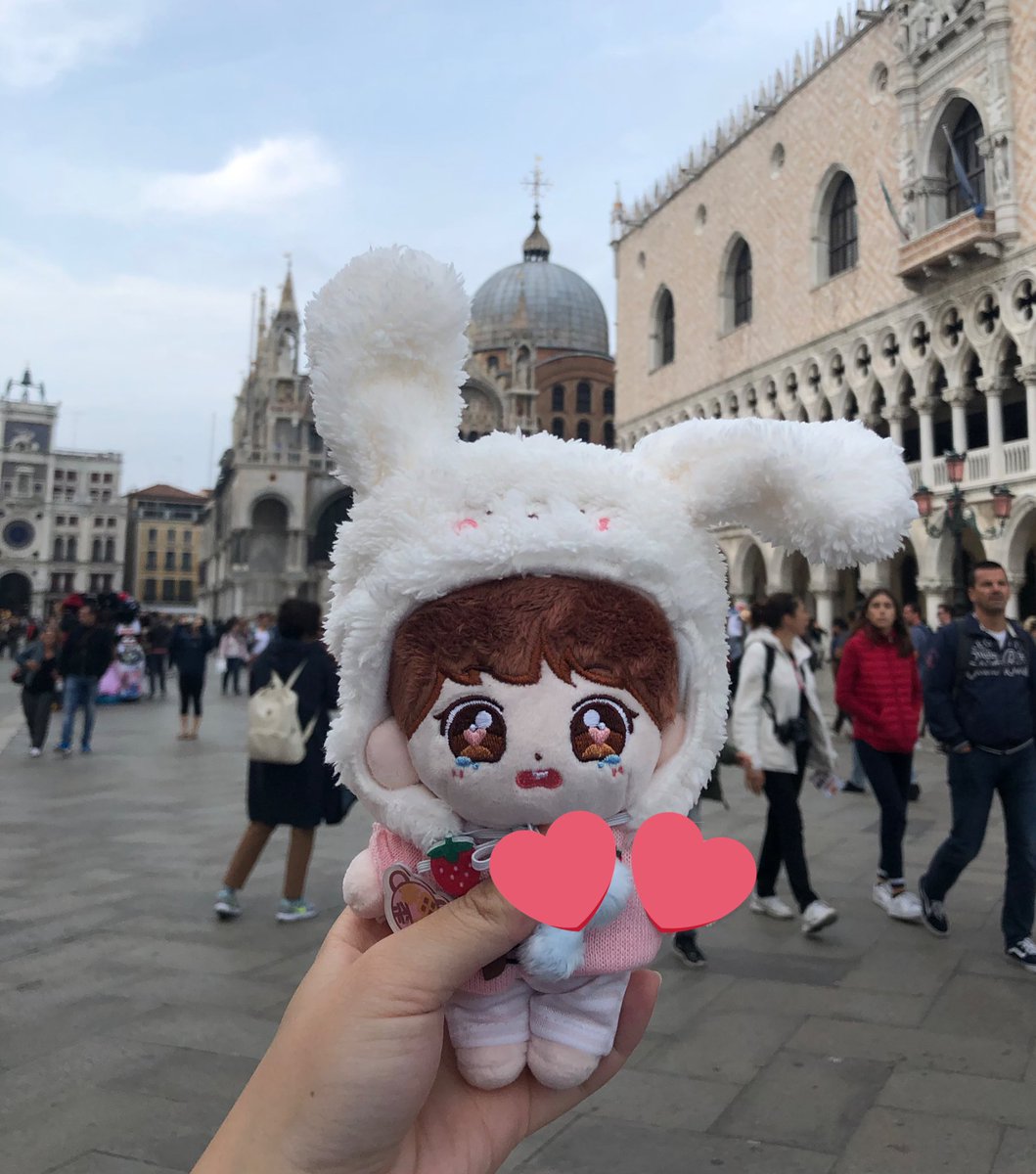 berryyangyang's tweet photo. 오늘 정보계정 영상 보고 생각났다!ㅋㅋㅋ
2019년에 울보 이탈리아 베네치아에 데려갔었다구ㅋㅋㅋㅋㅋㅋㅋㅋㅋㅋㅋㅋㅋㅋㅋㅋ
(곤돌라하고 보트에선 차마 꺼낼 수 없었지만)
무튼 양양오빠 데리고 유럽 여행 다녀온 사람임ㅋㅋㅋㅋㅋㅋㅋㅋㅋㅋㅋㅋㅋㅋㅋㅋ

#양양 #杨洋 #YangYang https://t.co/zafwlOAxZB