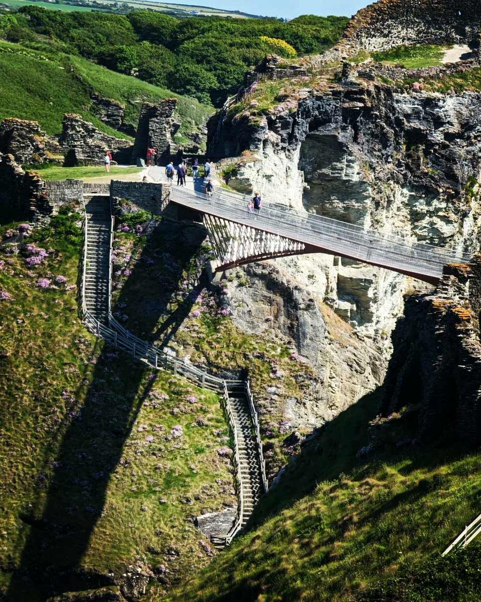 A week since my magical, spectacular visit to Tintagel, I could not have wished for better weather! #KingArthur #Excalibur #Cornwall #EnglishHeritage #Tintagel #legend