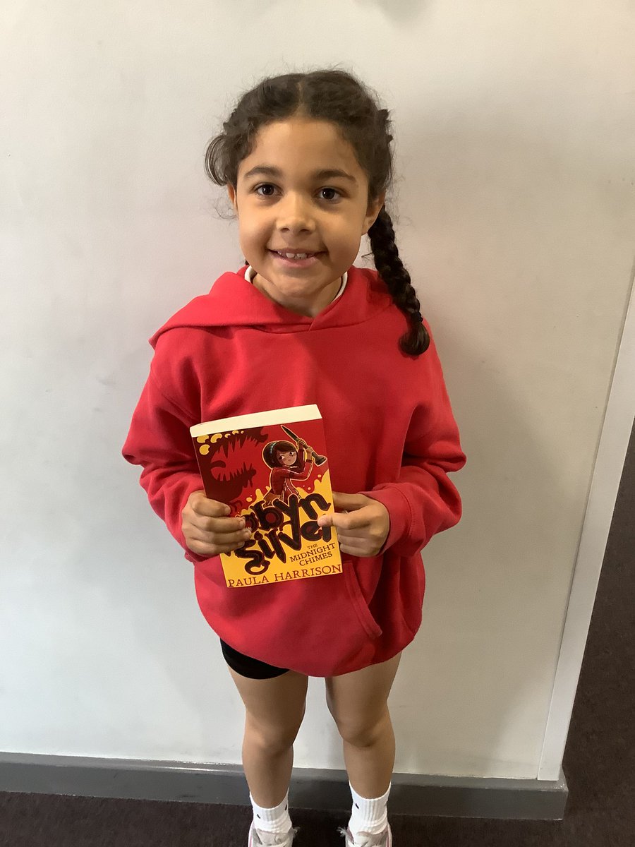 A huge well done to Mrs French’s reading raffle winner! 🏅❤️📚