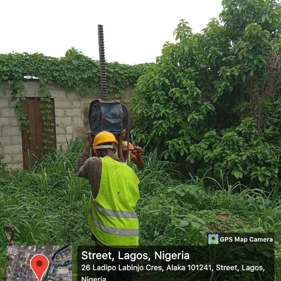 Jonjoe_Geotech's tweet image. Exploring new depths! Our geotechnical experts are hard at work, drilling deep into the earth to unlock valuable insights. 🌍💪 

#GeotechnicalExploration #DrillingInSite #UncoveringPotential 
#geotechnicalconsulting 
#customerservice 
#JonjoeGeotech 
#jonjoegeotechnical