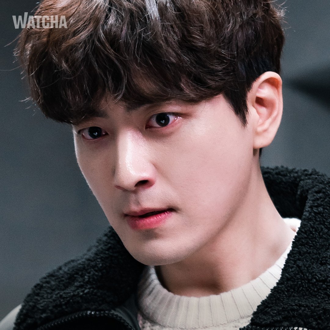 알티타니까 좀 더 영업합니다 여기서는 빌런 아님(중요) 팬싸인회 지각 하는 모습도 보여줌(귀여움) 댕댕미 넘치는데 잘생김(비주얼적 만족감)...