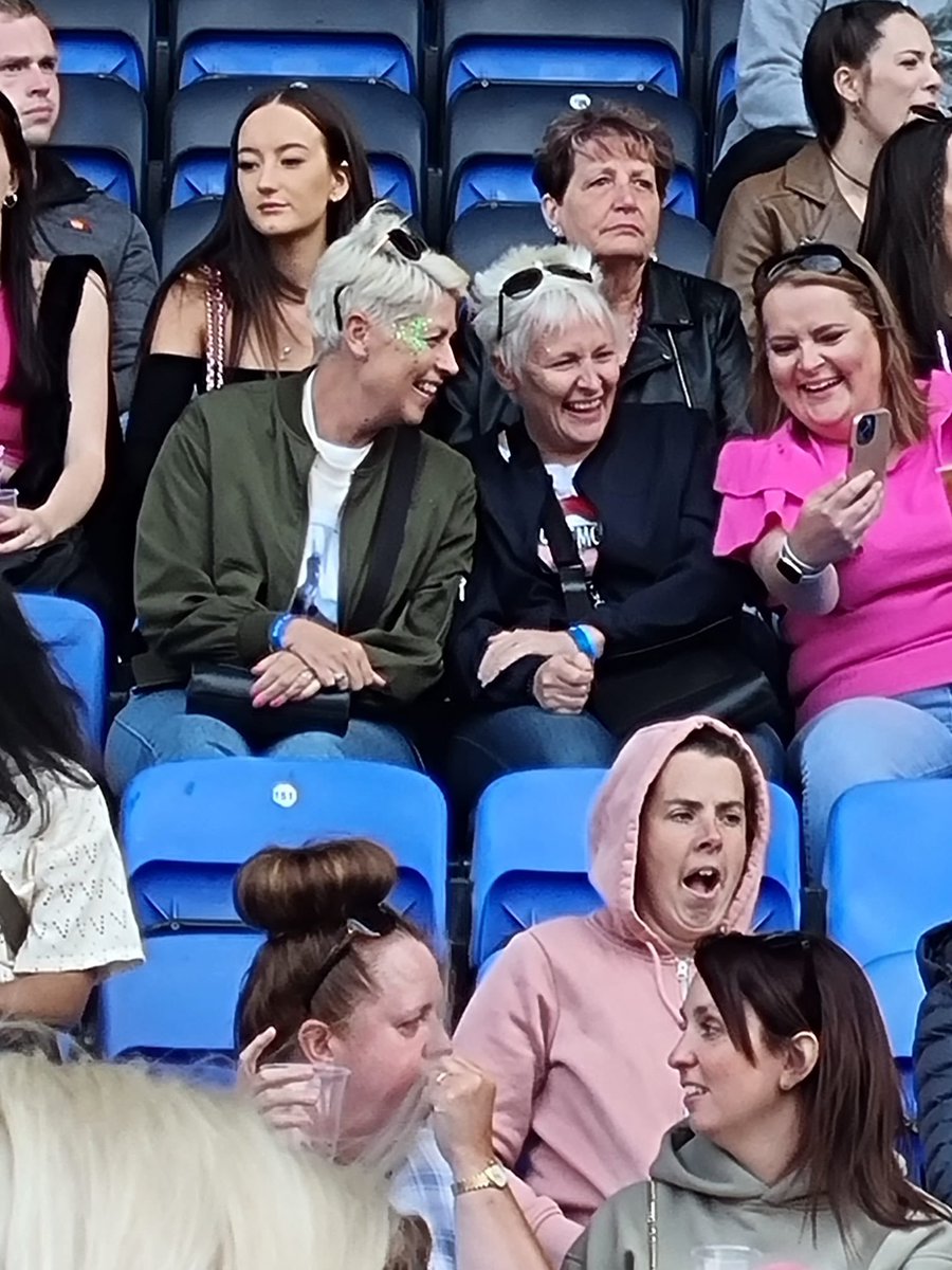 Diane Hill tweet media