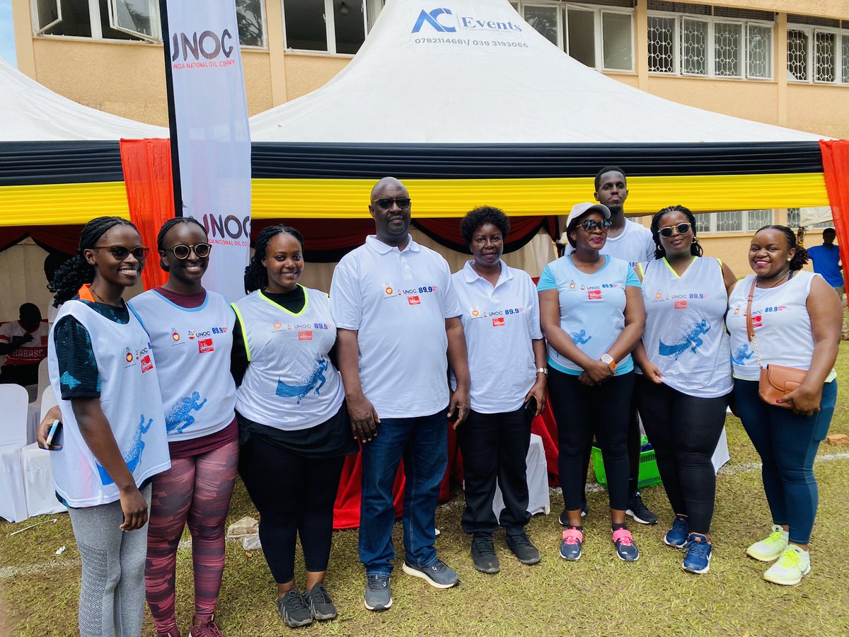 UNOC_UG's tweet photo. The Prime Minister (Omuhikirwa) of @Bunyoro_Kitara Andrew Byakutaga thanked the UNOC team for running for Kikuube Health Centre IV and for always supporting the people of Bunyoro.
#EmpangoRun23 https://t.co/KHPQVXkKmx