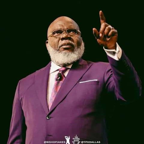 HAPPY BIRTHDAY TO GOD\S SERVANT:
BISHOP T.D. JAKES OF THE POTTER\S HOUSE, U.S.A...      CONGRATULATIONS SIR! 