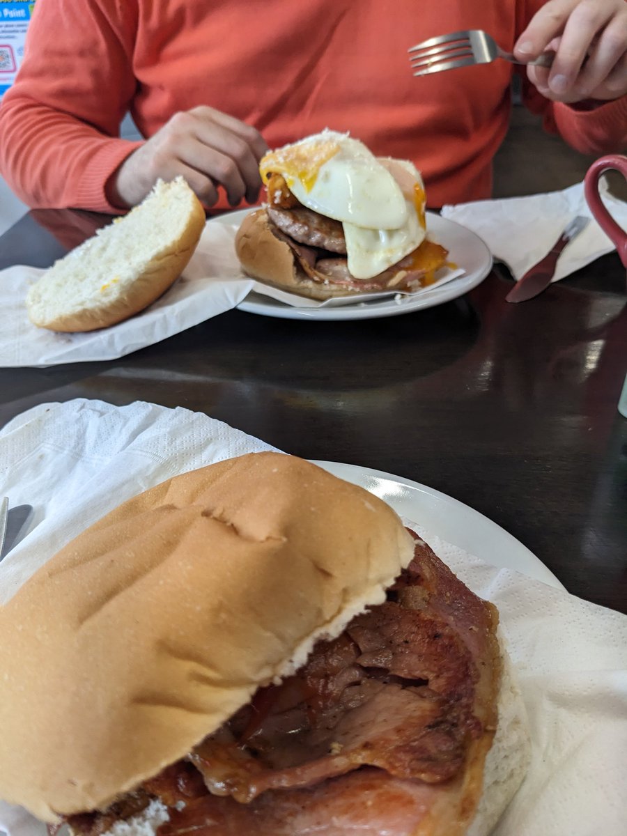 DawnAJWitney's tweet photo. Breakfast and steam trains. Perfect
#northnorfolkrailway #breakfastbap #norfolklife https://t.co/sFrp0FRu3B