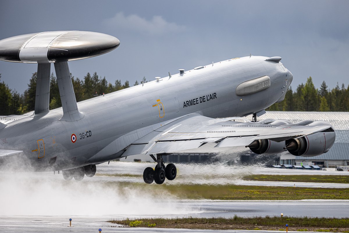 The French Air and Space Force #AWACS is deployed at @Laplsto Air Base in Rovaniemi 🇫🇮 during #ACE23. ACE23 is the largest exercise in which 🇫🇷 AWACS have participated in Europe in terms of the number of fighter jets. Interview: bit.ly/FRAWACSFI
#ilmavoimat #rovaniemi