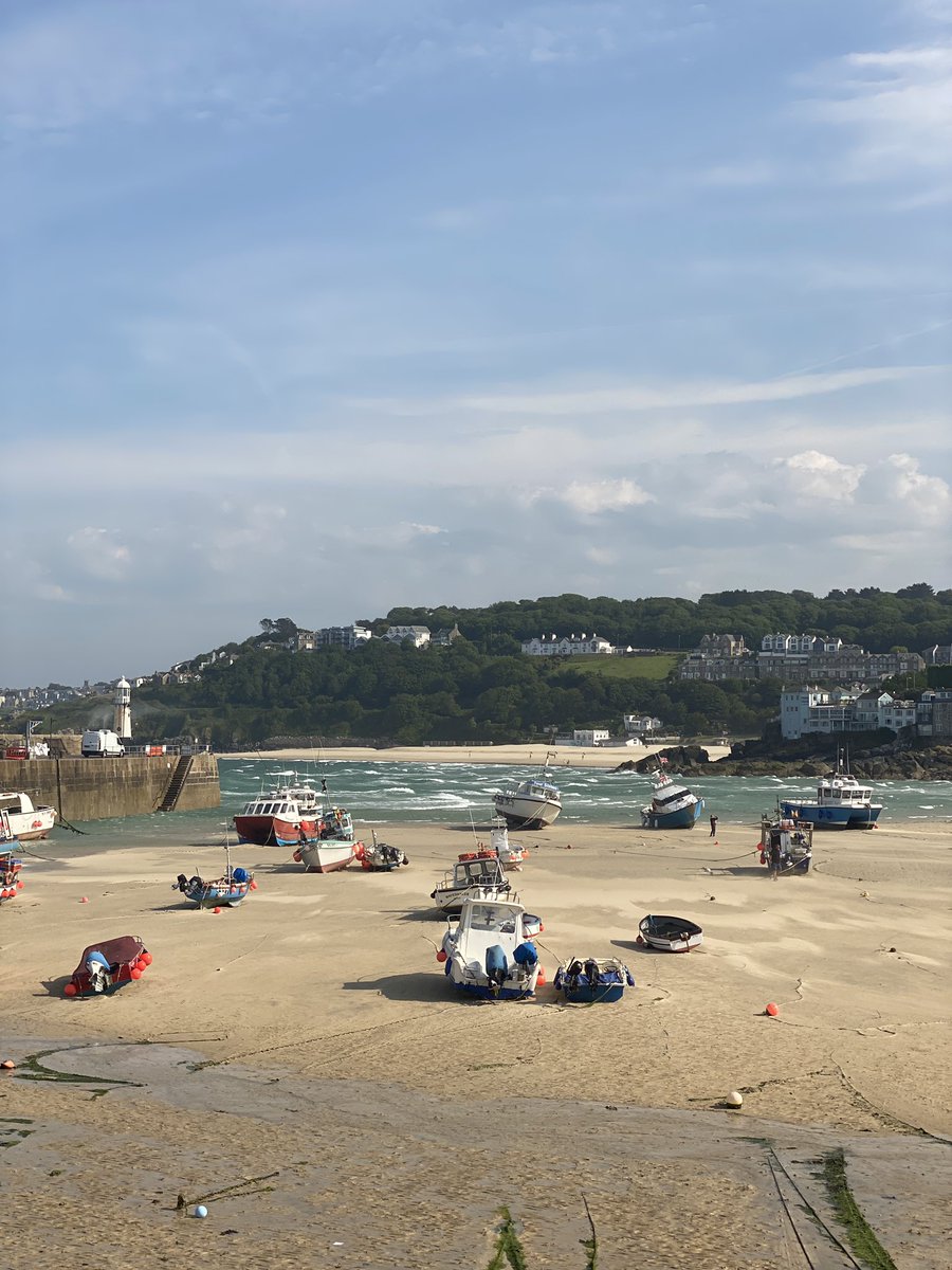 First #Vacay this year..can’t beat beautiful #StIves #Cornwalllife 🏴󠁧󠁢󠁥󠁮󠁧󠁿🌊☀️🏖️😎❤️🕺🏻