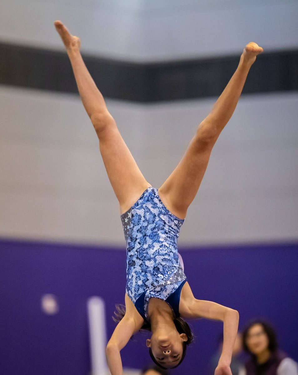 短袖體操衣 #香港體操 #體操 #平衡木 #競技體操 #gymnastics #balancebeam