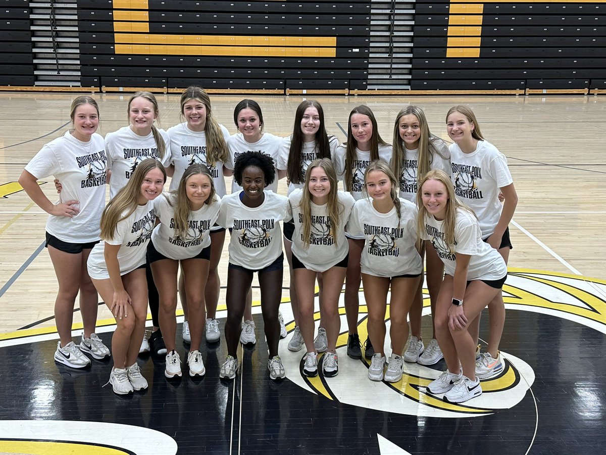 sepgirlsbball's tweet photo. Our HS players are ready to lead our campers on day 3! Thank you for all of your hard work, early mornings and dedication to making our whole program stronger! 🏀💪 https://t.co/MeRpdLbEid