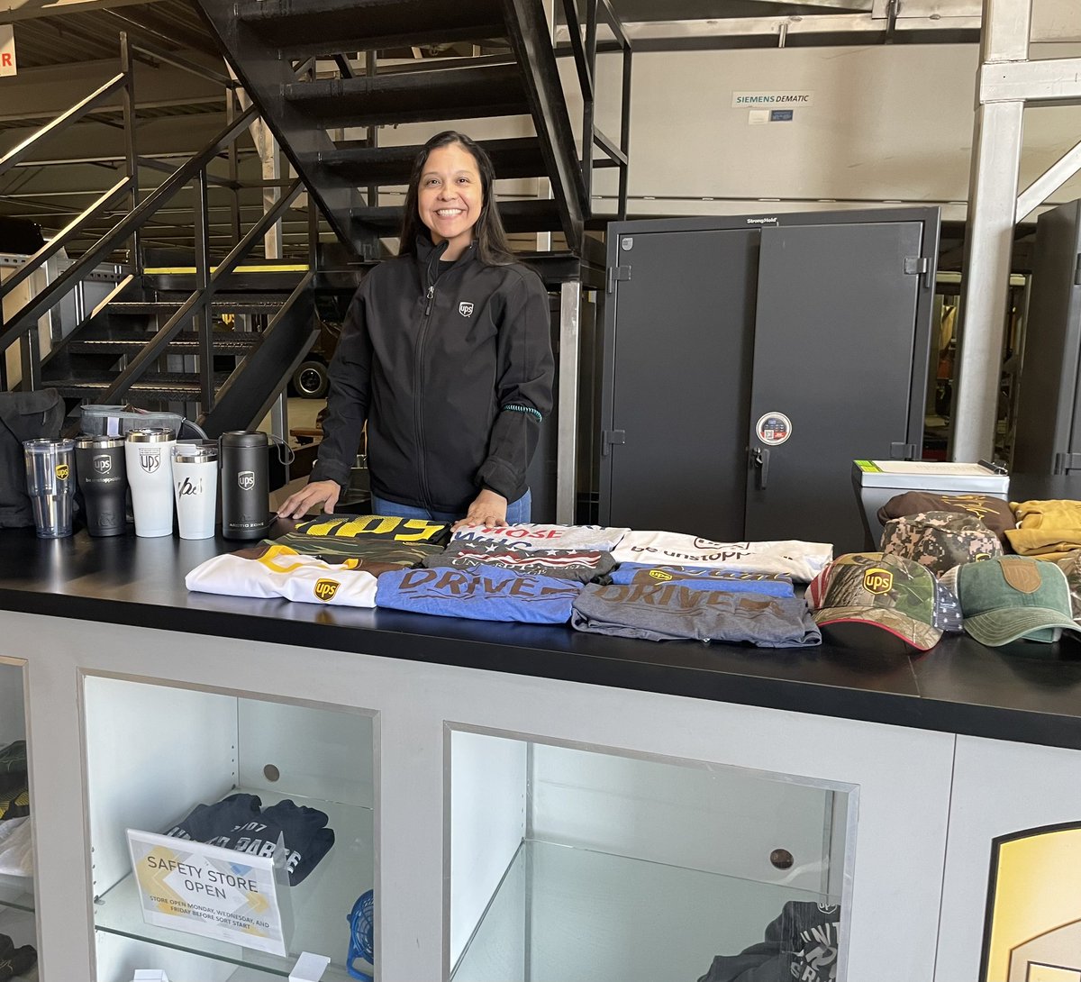 Addison Preload Safety store open for business! We’ll done!! #ReimagineUPS <a href="/Joeranallo/">Joe Ranallo</a> <a href="/CP_UPSers/">Central Plains</a>