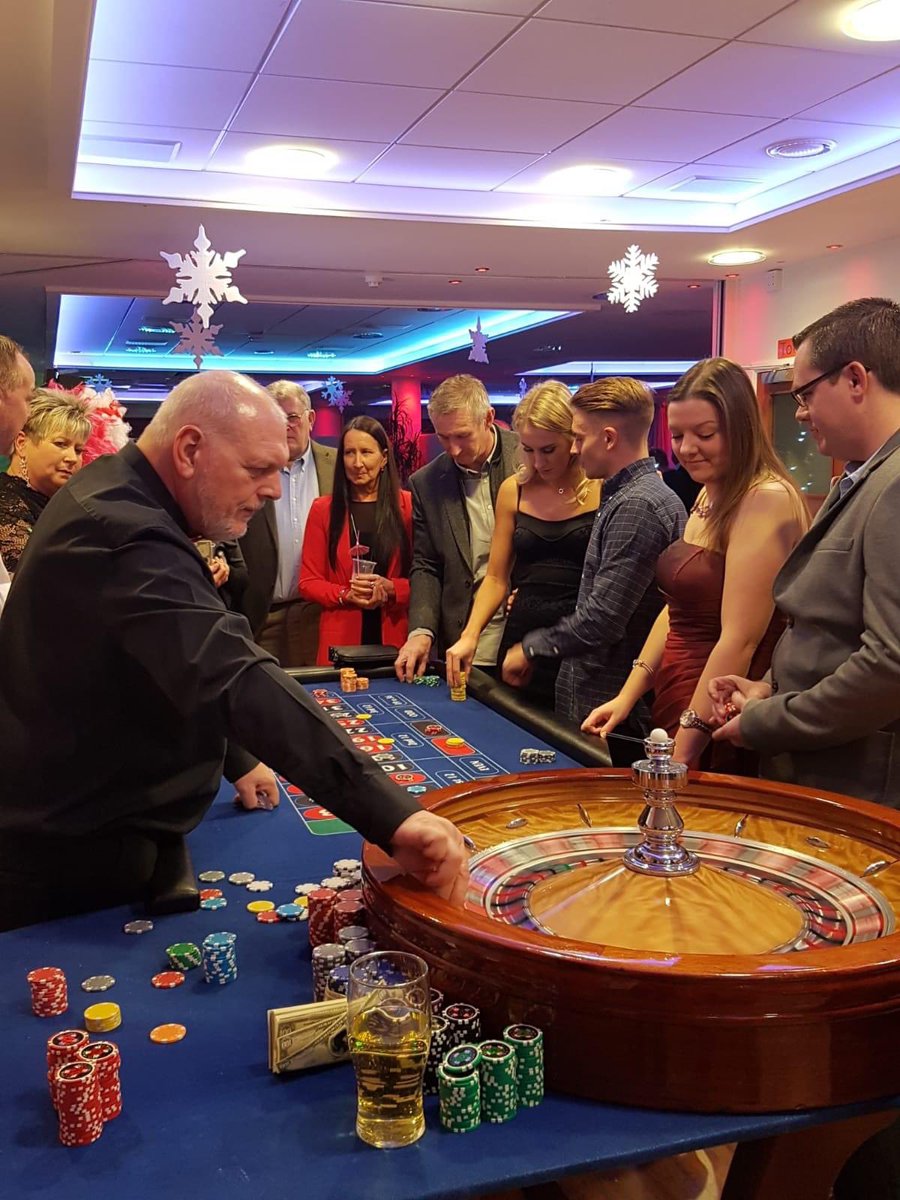 ♥️♣️♦️♠️ Nothing more exciting than the spin of a roulette wheel & the anticipation on where the ball will land to add excitement to your event. #funcasinos #birthdayfun #fundraiser #charity #anniversary #norwich #norfolk #eastanglia #suffolk #party