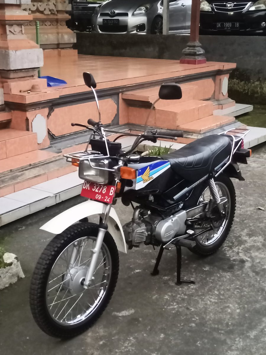 riomiharta1's tweet image. Pelampiasan emosi #hondawin100 #smallengine