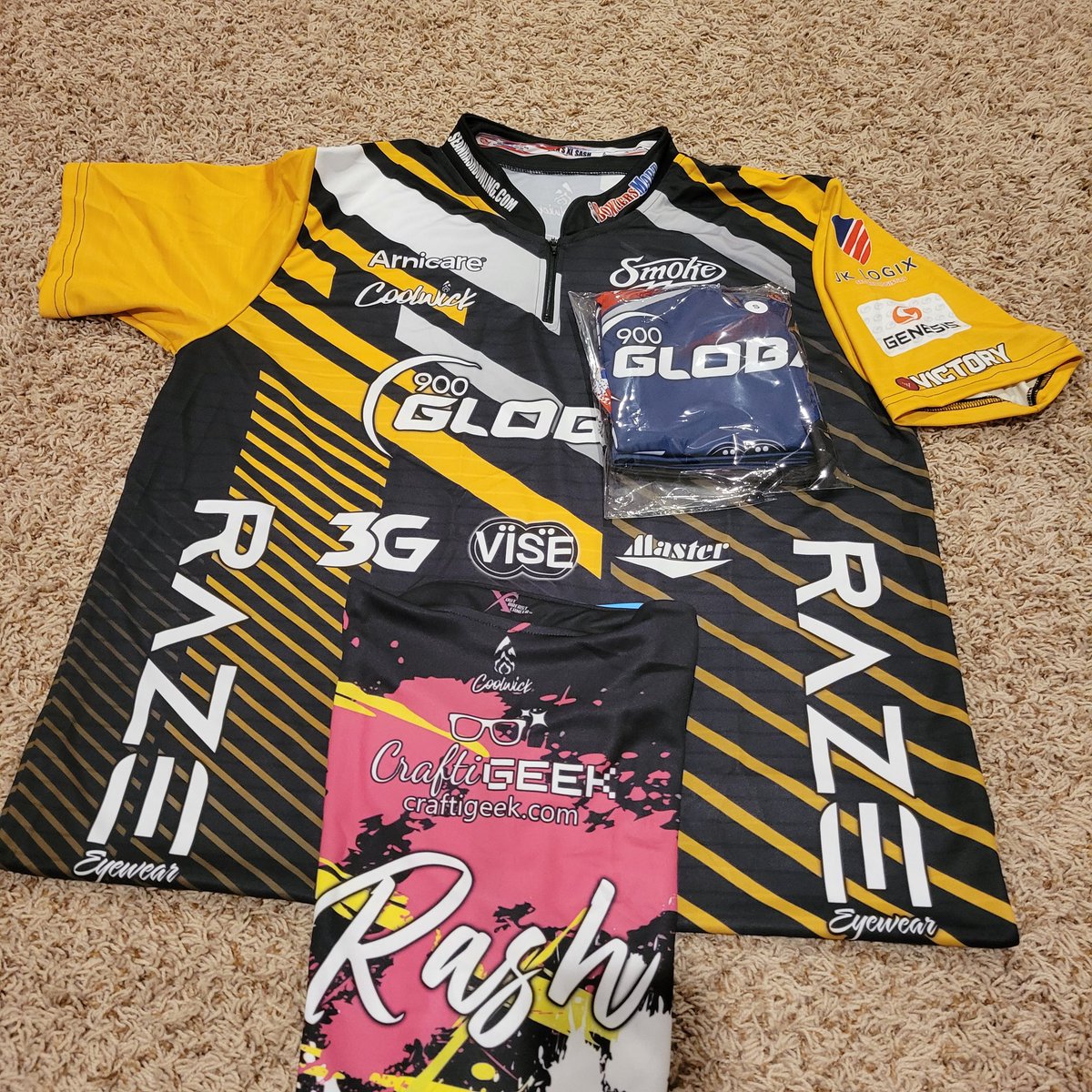 Sean_Rash's tweet photo. Thank you @CoolwickA for getting me some more replica jerseys for my upcoming events. 
Make sure to use Rash10 for 10% off at https://t.co/nAqNKjkiLY
@900Global @TonyStewart @ArnicareUSA @BowlersMart #JKLogix @BowlGenesis @CraftiGeek #RAZEEyewear @ViseInserts @VictoryBowlers https://t.co/AmdfZOO5Sb
