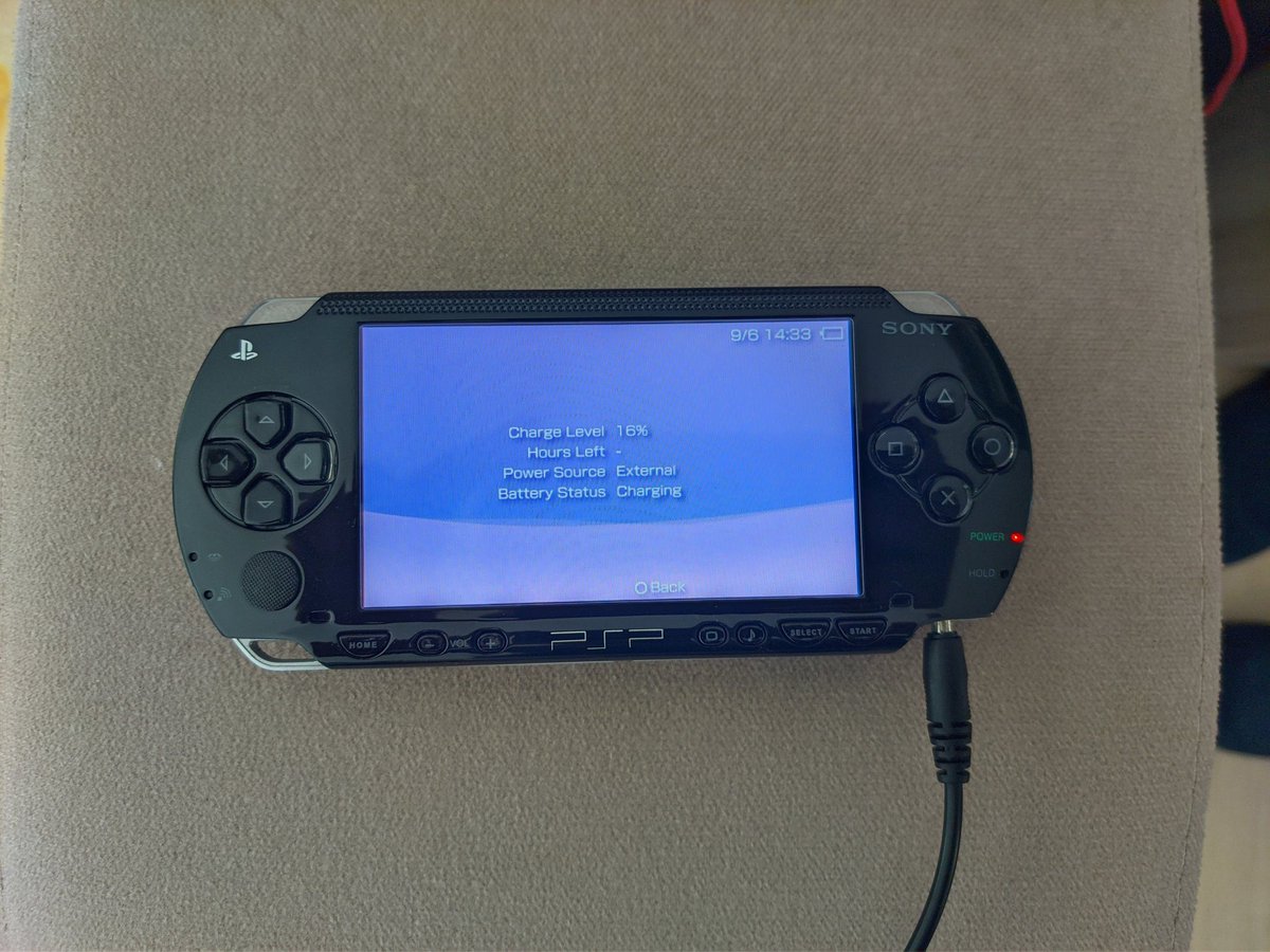 Quick little project. Bought an aftermarket battery for PSP-1000, as I had one without a battery and I had the proper cell for it. Needed the case and controller board. Last battery like this I had become swollen within a year, so I have no issues tossing the included cell. #PSP