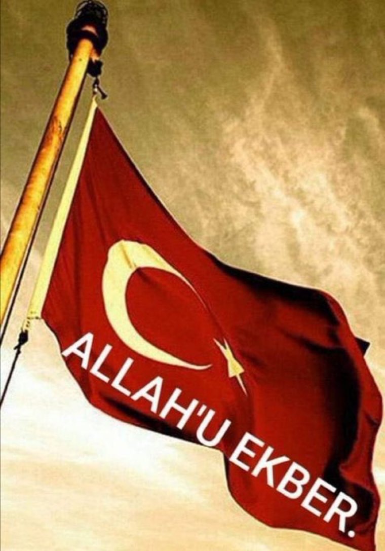 La İlahe İllallah

👆👆👆👆👆
Sende bu tweti alıntı'la 
Bir kişinin okumasına
vesile olursun🤲