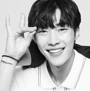 wdhsfriedegg's tweet photo. He's so cute 😭 https://t.co/cqQrDz3OSE