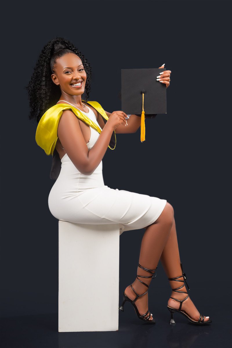 MUGABEKAZIAsso1's tweet photo. I believed i could so i did🥳🥂 https://t.co/pnECECYwbY