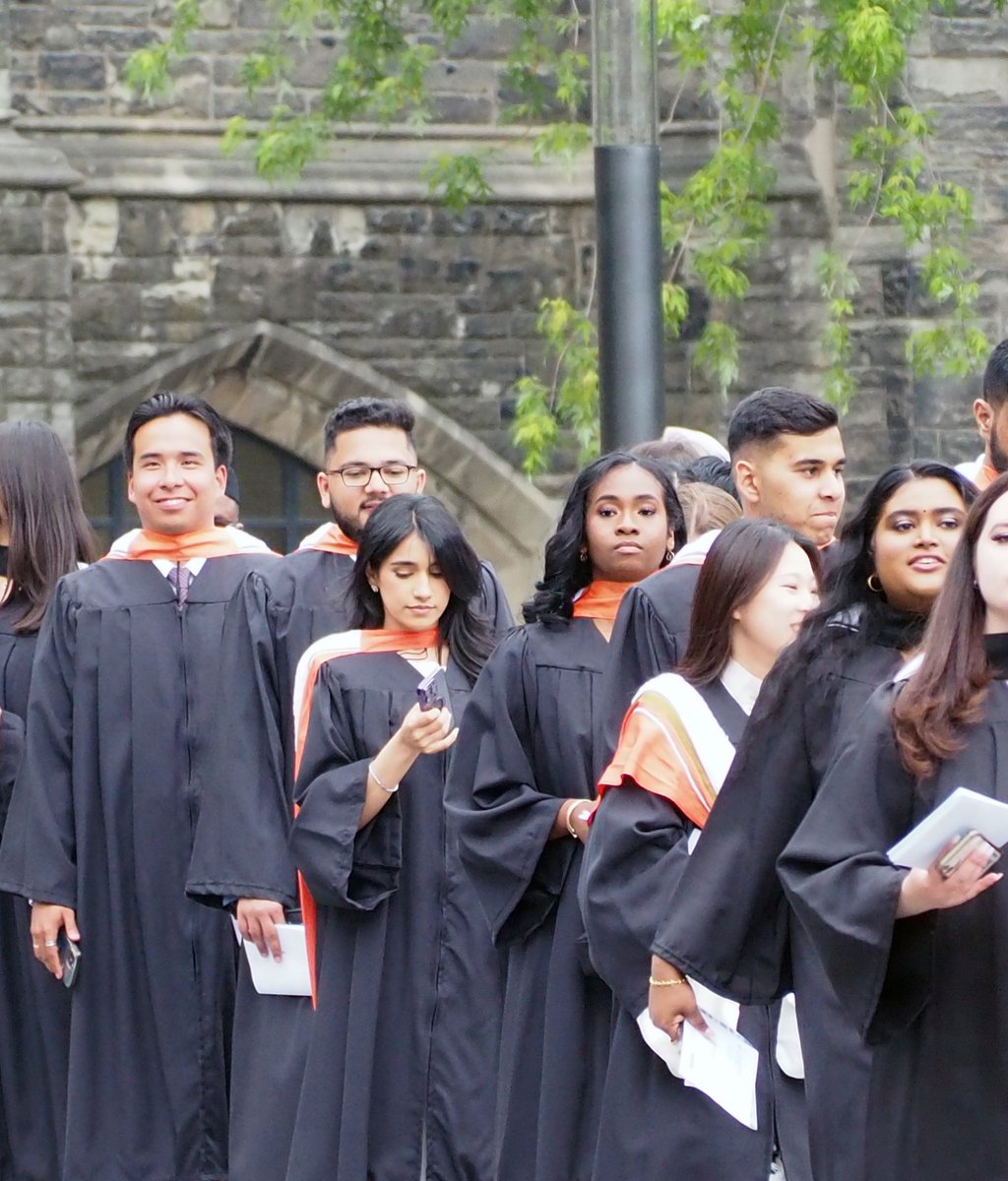UTMManagement's tweet photo. šCongratulations to #UTMManagementās Class of 2023 graduates who are celebrating convocation this week.
#UofTGrad23 https://t.co/FprLUPrvFy