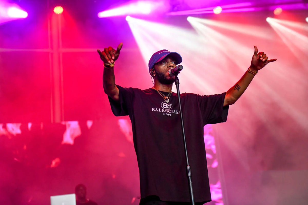 TAG_Live tweet media