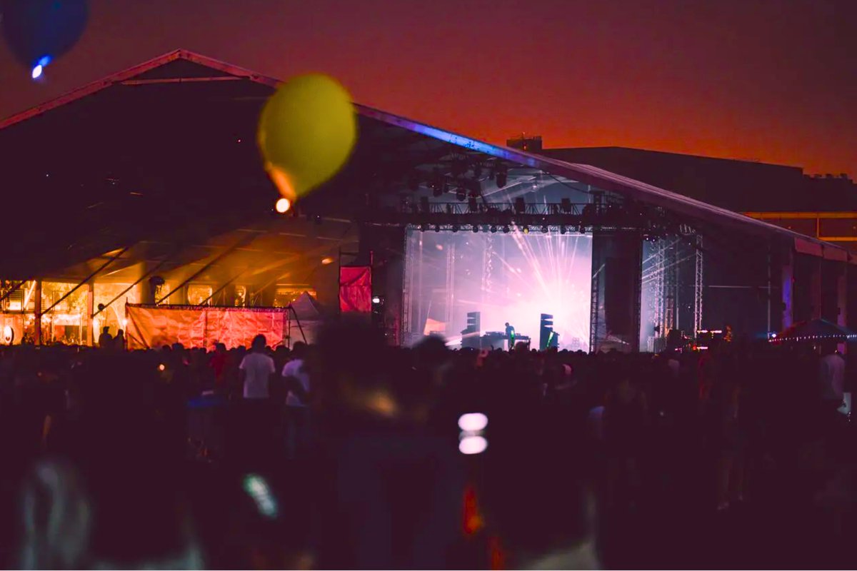 TAG_Live tweet media