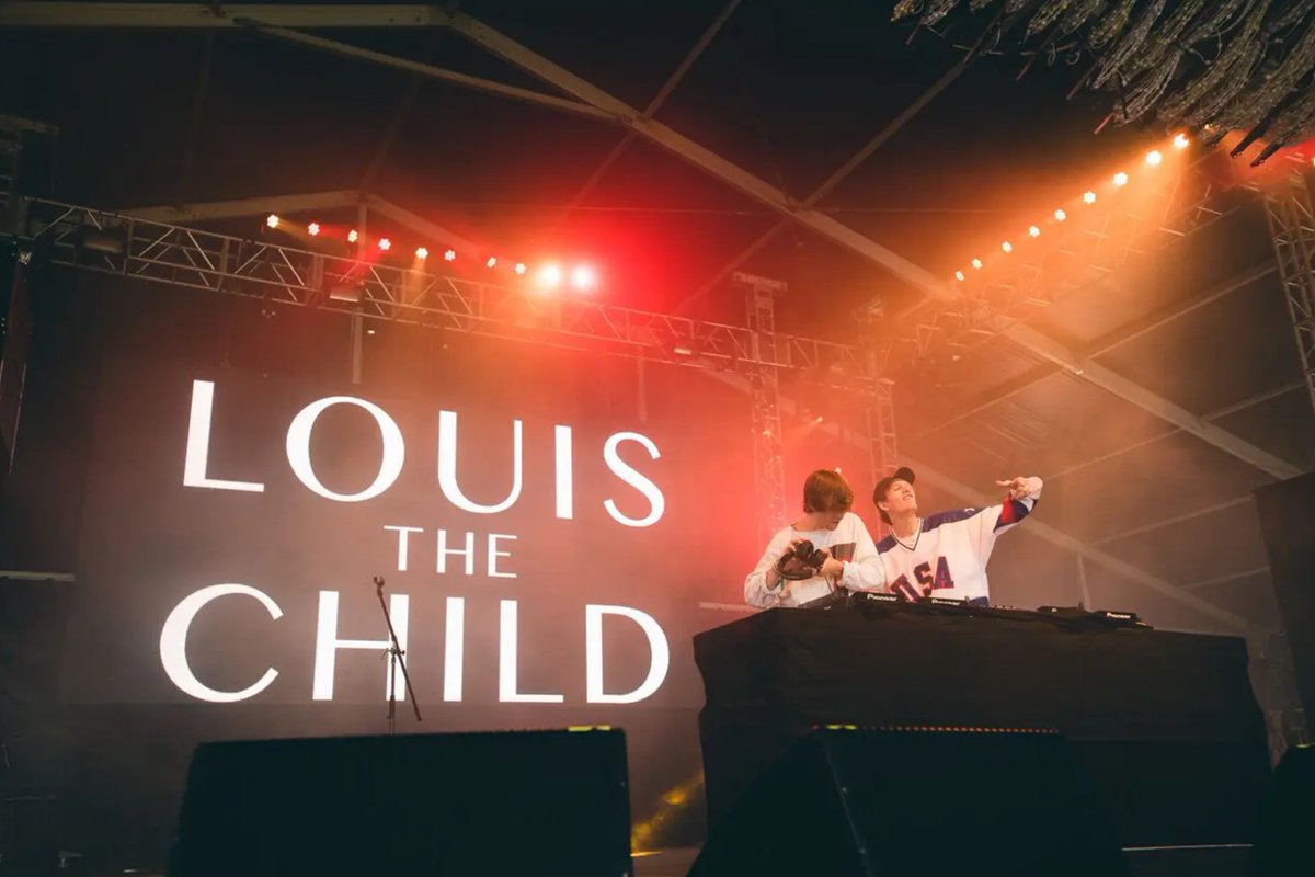 TAG_Live tweet media