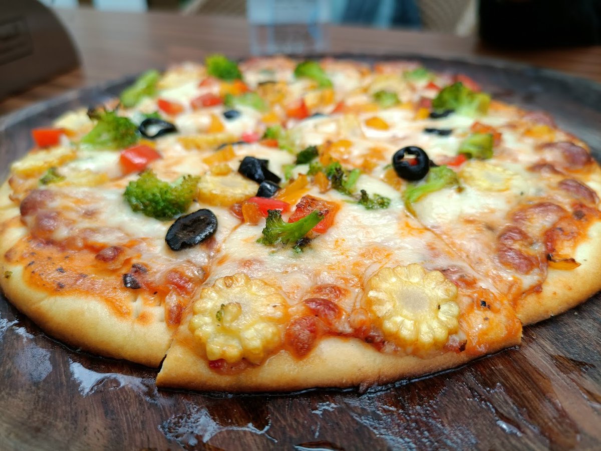 bakeoholicresto's tweet photo. The Best Thing You Can Have In This World Is Varieties Of Tasty Dish At One Table.
Bakeoholic - Good Food, Good Ambiance
Order Now...
π +91-9380498682
#bakeoholicrestocafe #BangaloreCafe #BangaloreBakers #fondantcake #designercakes #animaltheme #bangaloreeats #dineout https://t.co/xOI2v5w8Ox