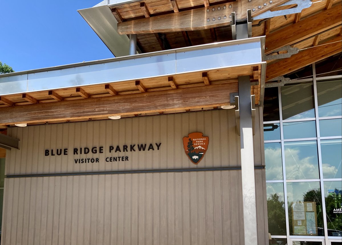 HMBenjamin1's tweet photo. While you're enjoying the outdoors this summer, visit local and national parks with #LEED-certified facilities! https://t.co/JLLt0zkts3 @USGBC https://t.co/ywHi6LYMve