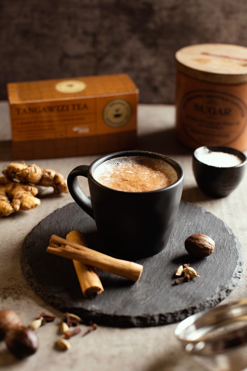 RwMountainTea's tweet photo. End the week on a cozy note with our Friday tea ritual.

#friday #weekend #tea #tangawizitea #heath #relaxing https://t.co/l2KdJ2oCar