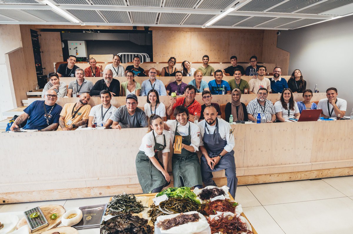 bculinary's tweet image. 🌱🌊Cocina marina con algas y hierbas del litoral, seminario con el chef Sergio Bastard (La Casona del Judio) para los/as profesionales del área de cocina donde han aprendido algunas de las técnicas y emplatados de las elaboraciones y productos que nos ofrece el mar #mybculinary