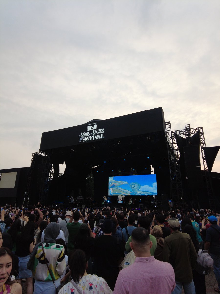 zadroki's tweet image. Mahalini at Java Jazz Festival 2023

#jjf2023 #JavajazzFest