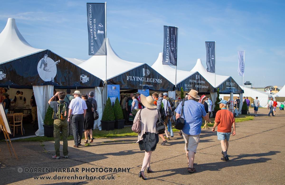 Flying Legends tweet media