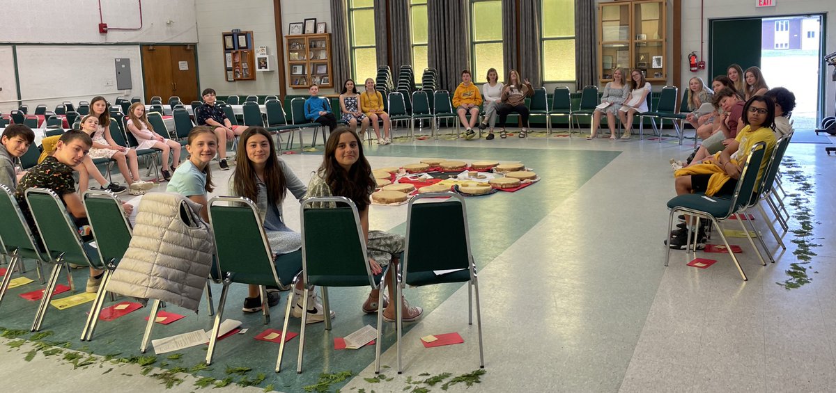 SueKorosec1's tweet photo. Students are excited. Today is our final celebration feast for our “Walking the Path” program. #npscdsb #WalkingthePath https://t.co/qhxzrRXhWY