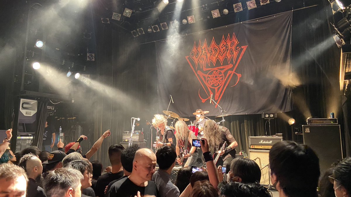 KatsuNABEBe's tweet photo. Vaderいいライブだったなぁ〜
さすがベテランの味というか
楽しそうに演奏しててよかったわ
オーディエンスも楽しそうだった
うん
#veder
#渋谷www https://t.co/KEEPM6WfC9