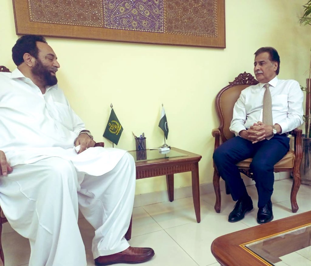 MahboobUllahJa's tweet photo. Meeting with Senior leader @pmln_org and former Speaker NA @AyazSadiq122 sb. Discussed issues of mutual interest. https://t.co/qiflubXxlx