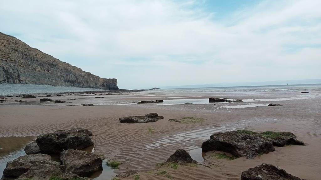 paddlesteamer #Waverly plugging the falling tide through the inside channel past the Nash Bank