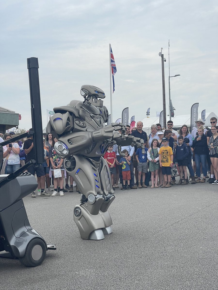 WaveCareers tweet media